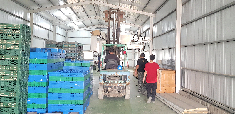 上盤機移入場區內